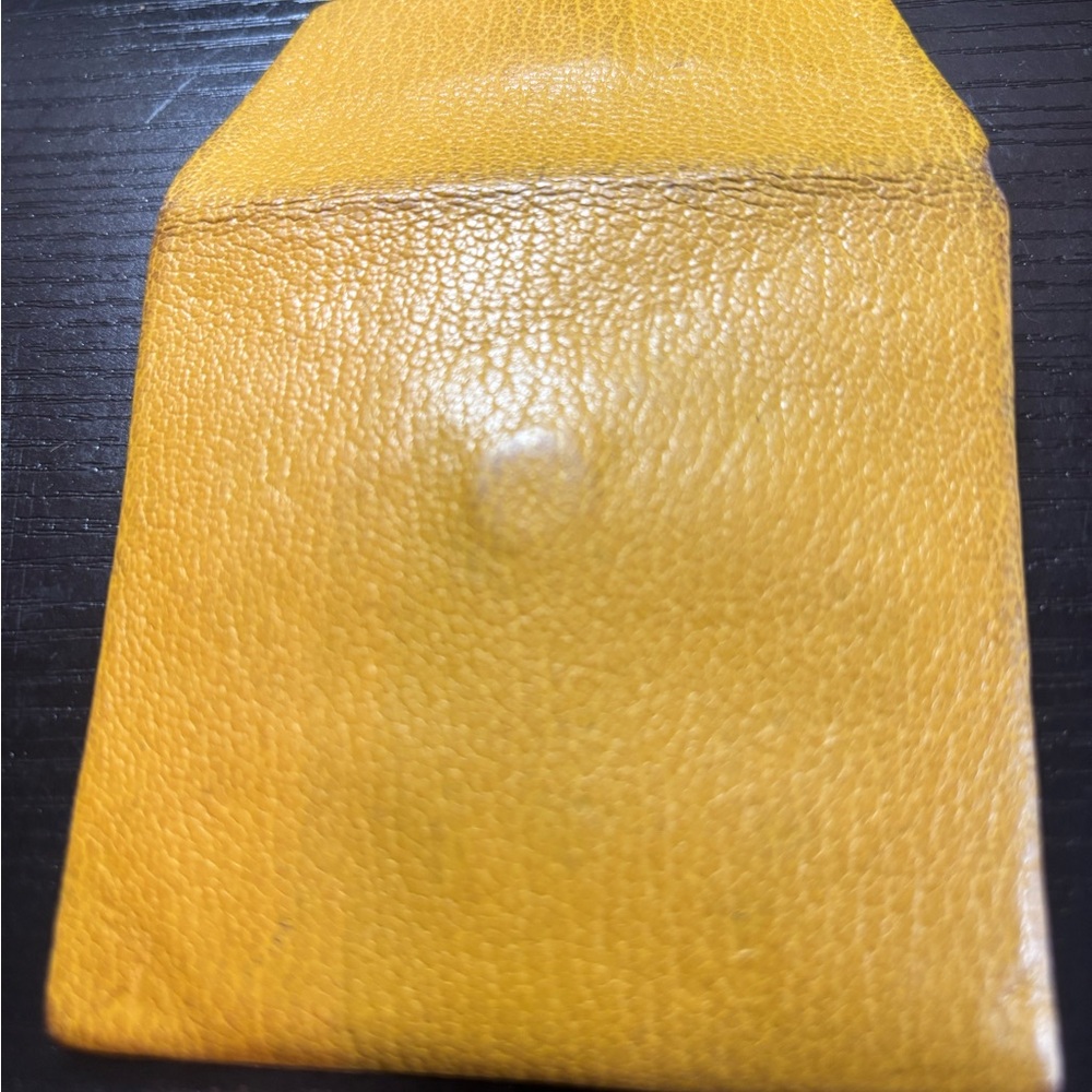 Authentic Hermès Bastia Change Purse - Jaune Ambre Leather - Picture 3 of 5